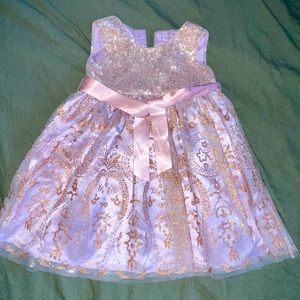An amazing princess dress for Toddlers